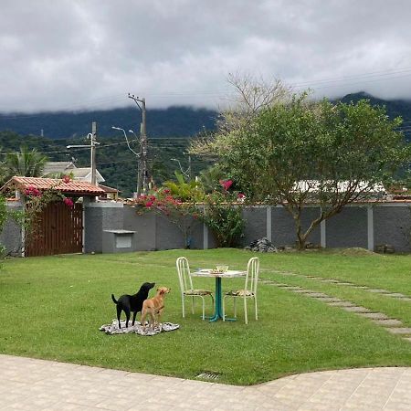 Casa Vista Para Montanha Pet Friendly คารากัวตาตูบา ภายนอก รูปภาพ