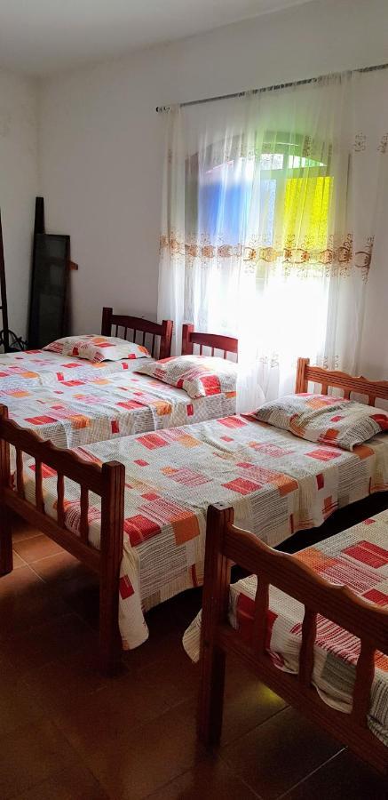 Casa Vista Para Montanha Pet Friendly คารากัวตาตูบา ภายนอก รูปภาพ